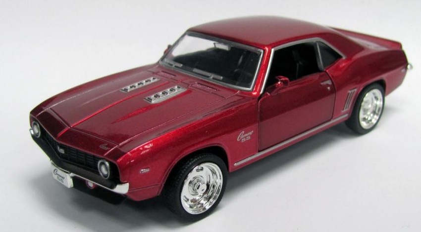 

Коллекционная игровая модель "Chevrolet Camaro SS 1969" (металлик)