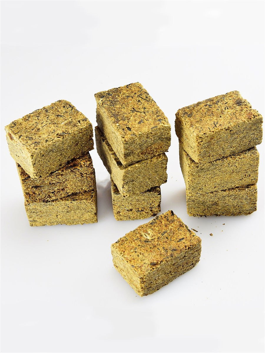 

Макуха ассорти подсолнечник + кукуруза + 5 злаков, размер 2*3*4 см, 3 упаковки