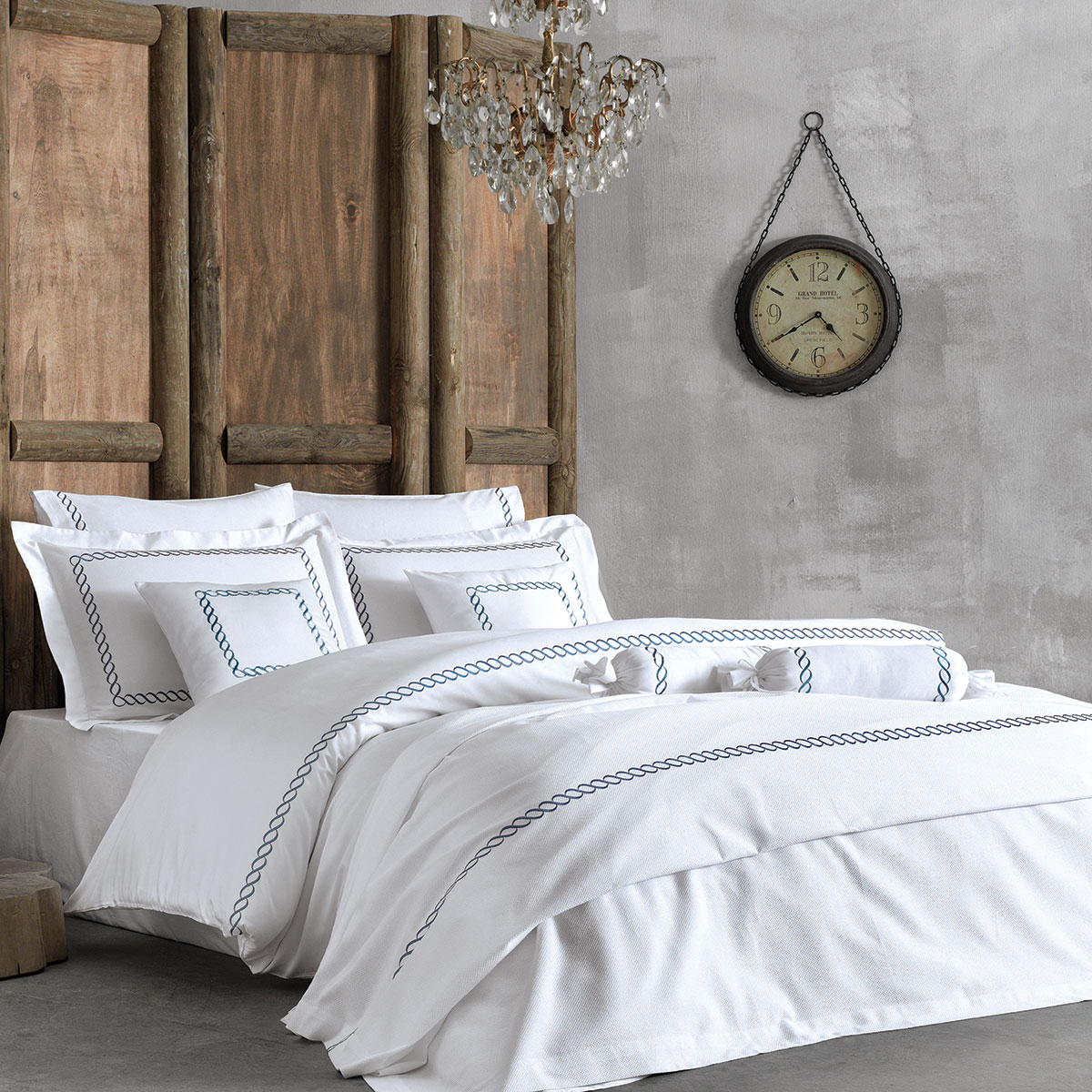 

Постельное белье Tivolyo home Catena nakisli цвет: белый, синий (2 сп. евро)