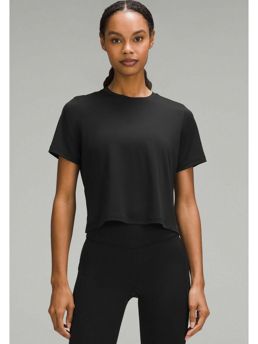 

Футболка женская lululemon LLS41D03X черная 32 EU, Черный, LLS41D03X