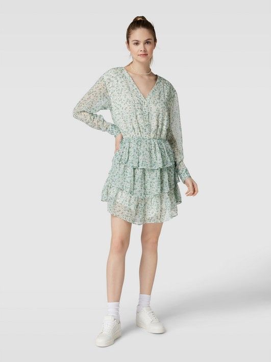 

Платье женское Gina Tricot 1708969 голубое M, Голубой, 1708969