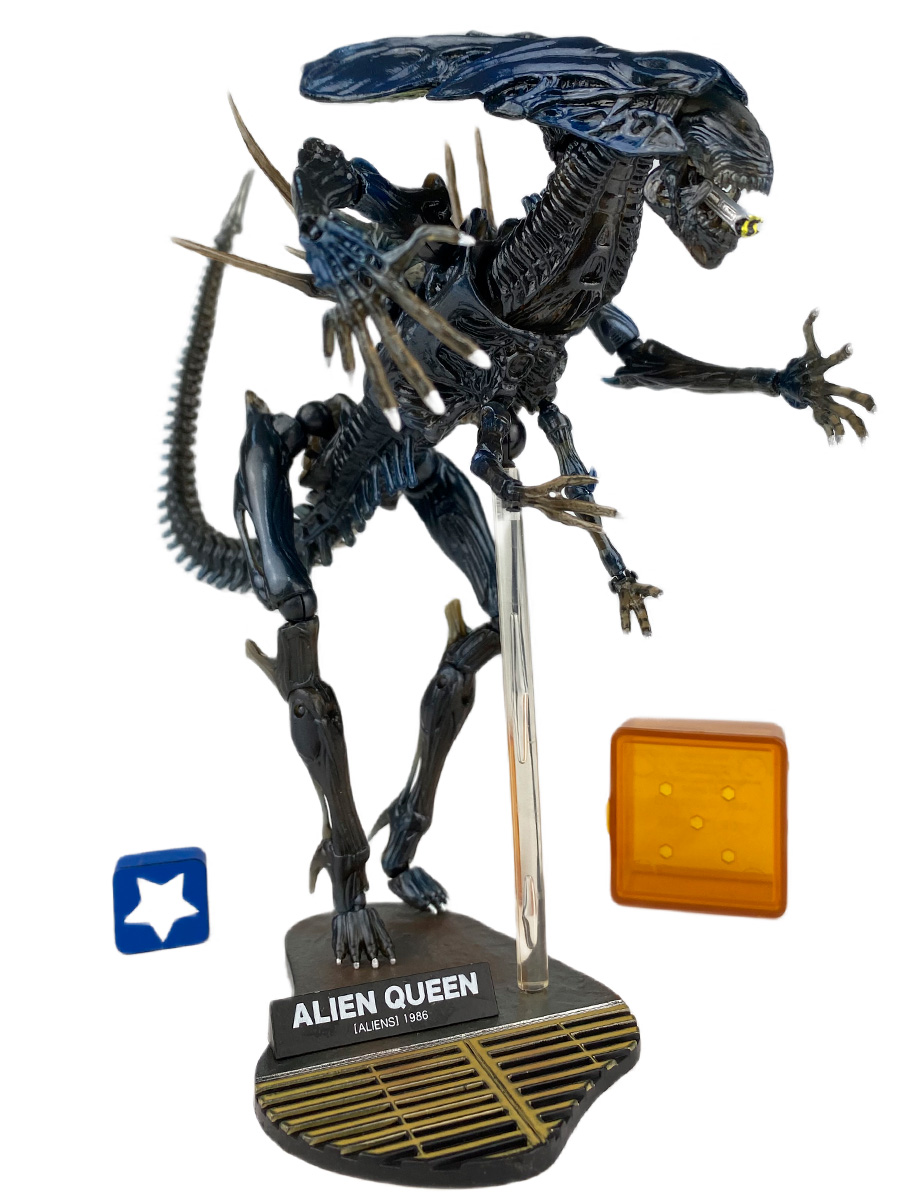 Фигурка StarFriend Чужой Королева Чужих Alien queen подставка, 25 см. 100825SF фигурка чужой воин alien vs predator подвижная 23 см