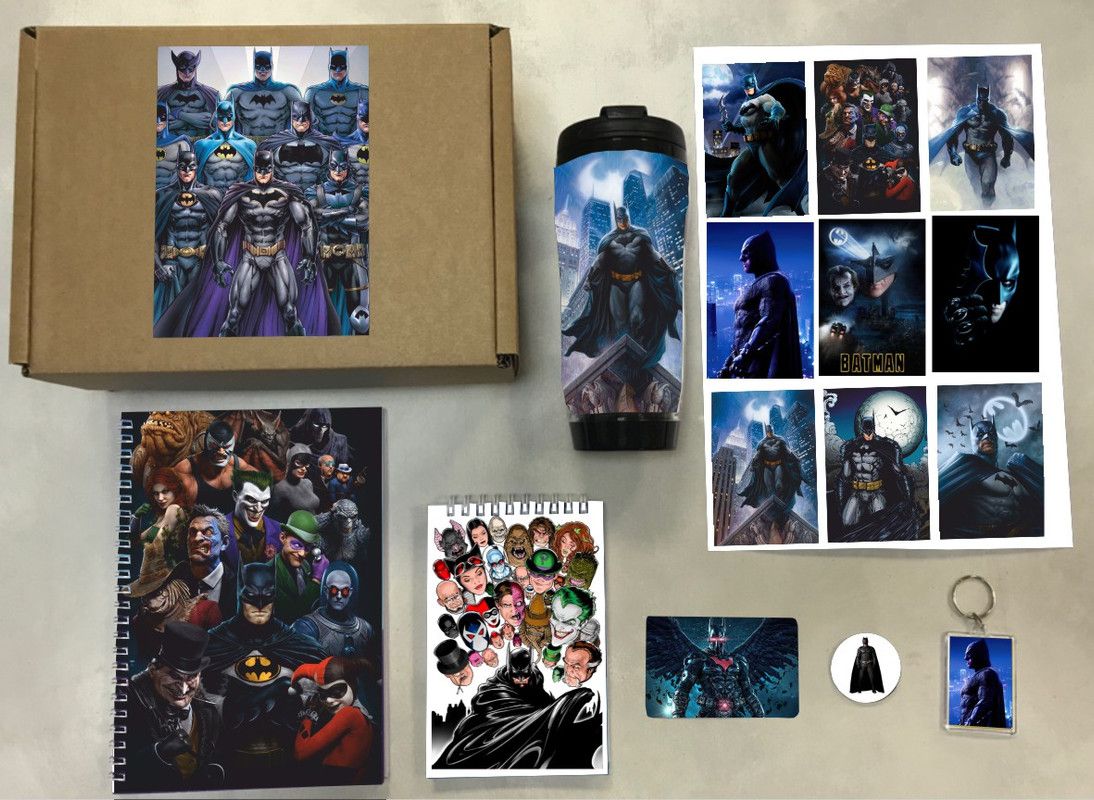 

Бокс с подарком принт Бэтмен, The Batman BМ0005, Box 310822 14, 7 предметов