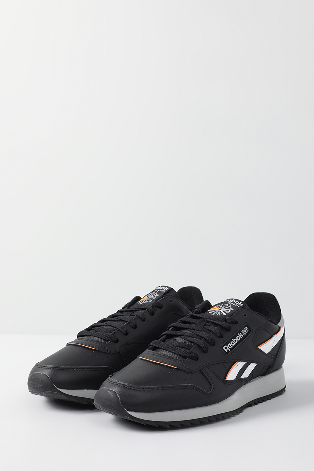 

Кроссовки мужские Reebok ID1586 черные 10.5 US, Черный, ID1586