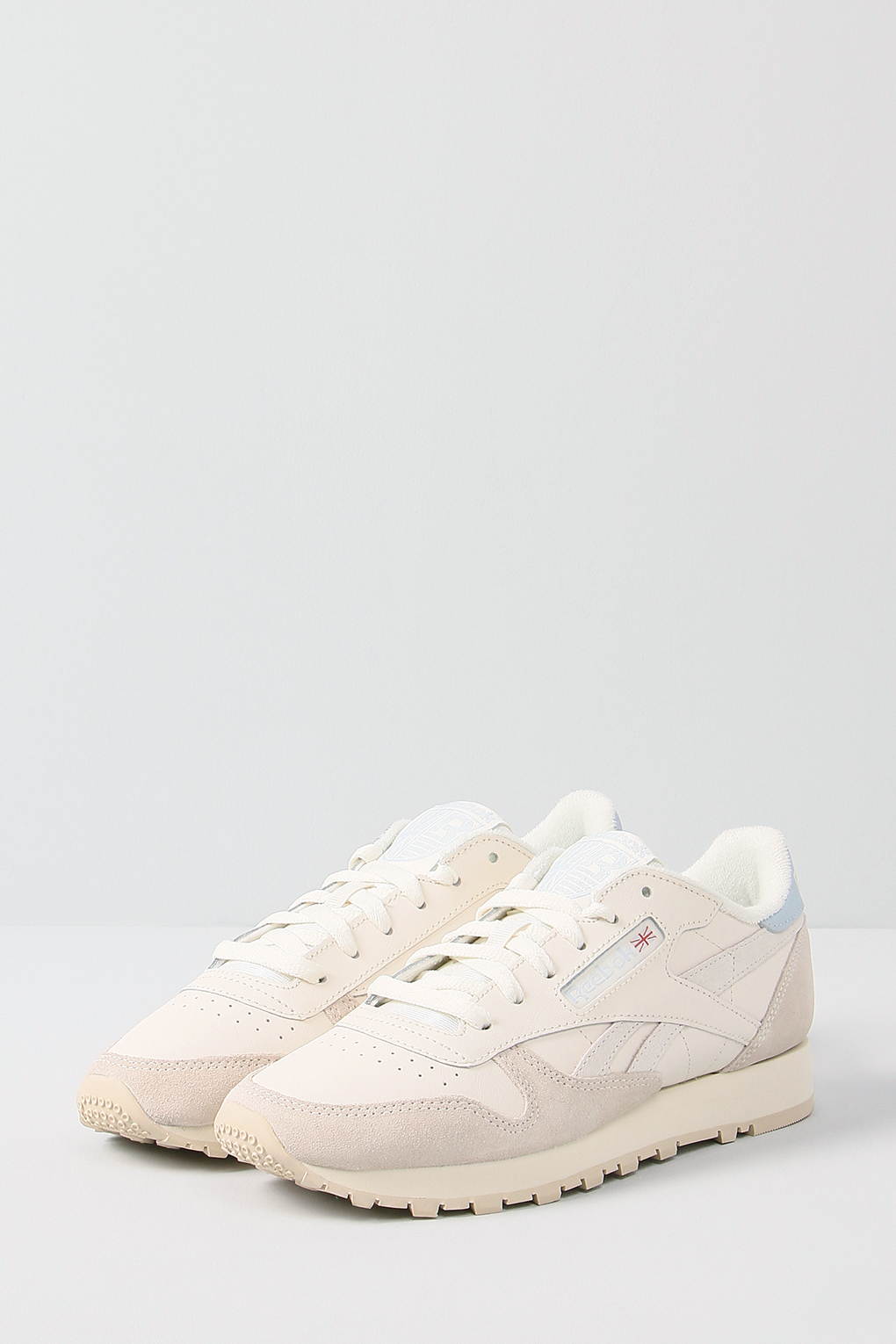 

Кроссовки женские Reebok IE4880 белые 7 US, Белый, IE4880