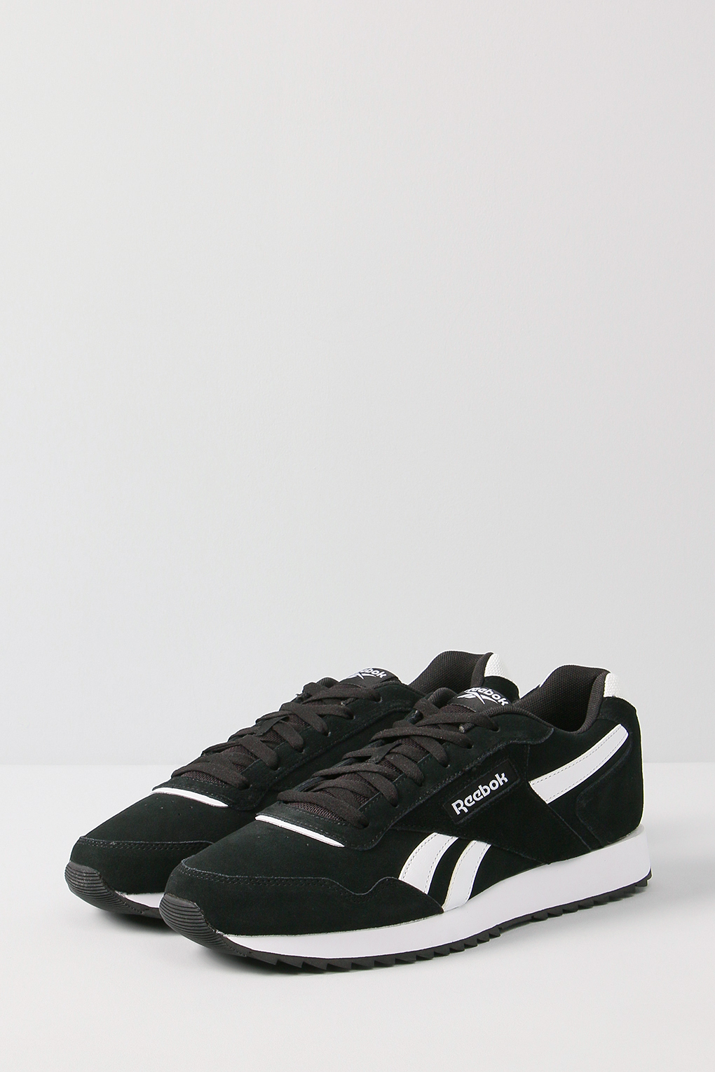 

Кроссовки мужские Reebok 100010352_exGZ5214 черные 9.5 US, Черный, 100010352_exGZ5214