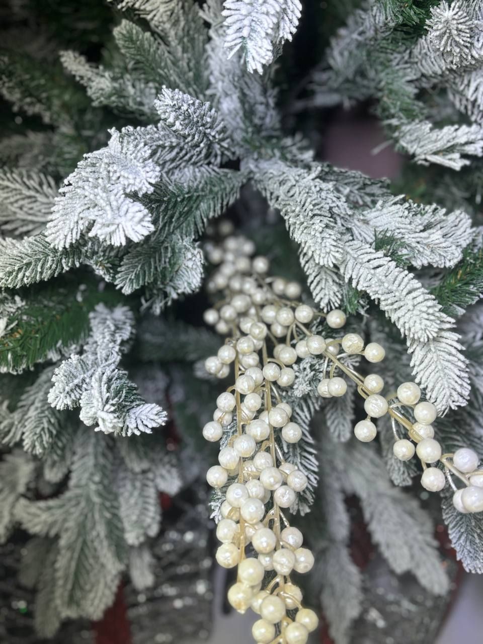 

Новогоднее украшение- Ветка с шариками Merry Christmas белый 1 шт. 18745
