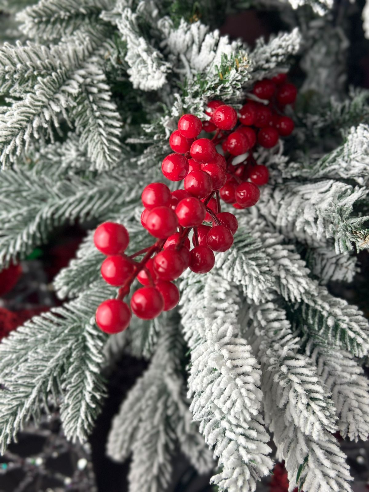 

Новогоднее украшение- Ветка с шариками Merry Christmas короткая красный 1 шт. 18753