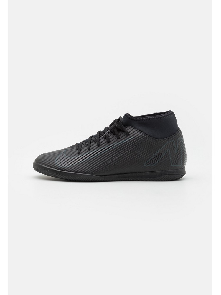 

Кроссовки унисекс Nike N1242A2RG черные 47.5 EU, Черный, N1242A2RG