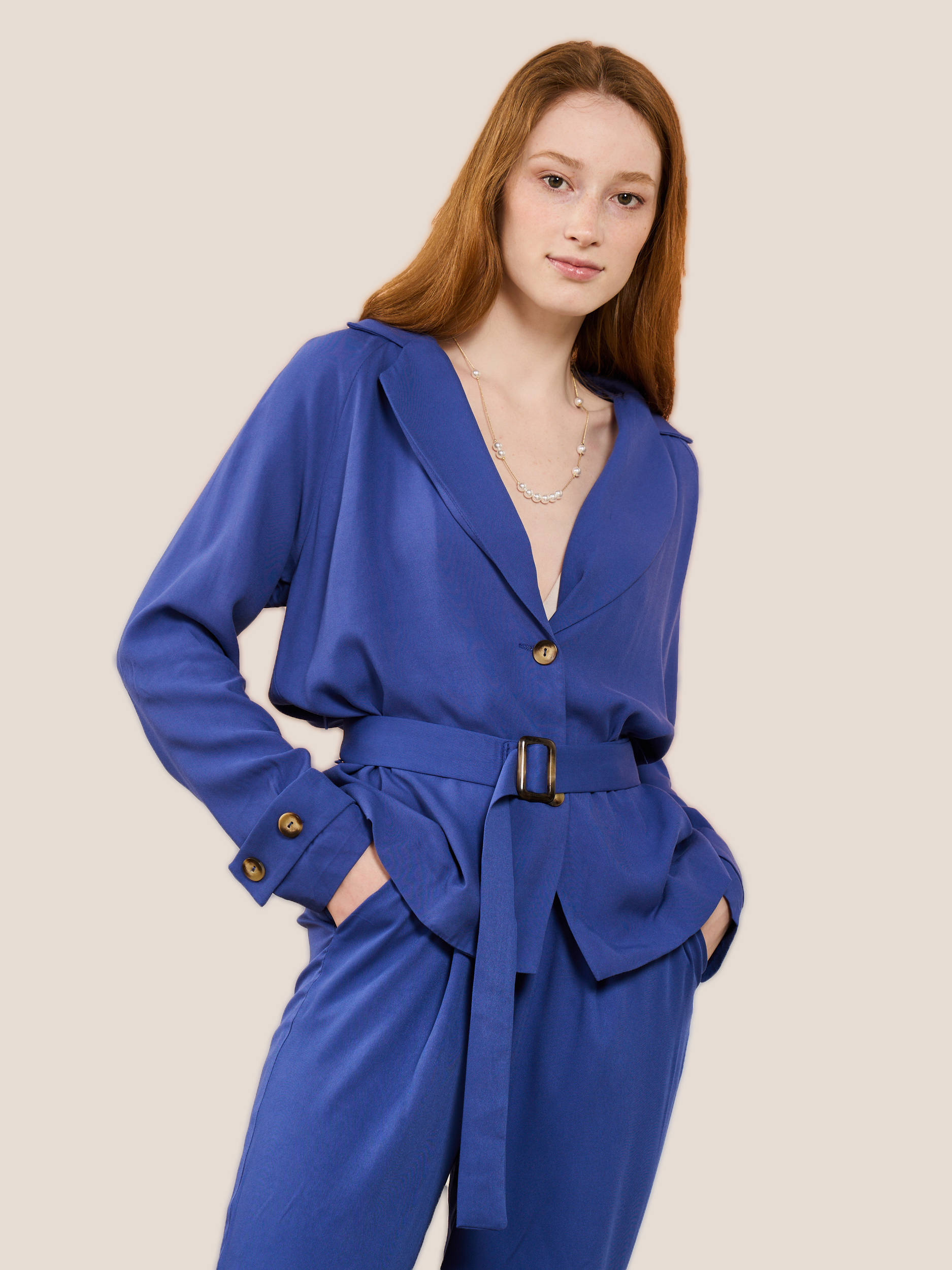 

Костюм женский BrandStoff BS18132 синий 46 RU, BS18132