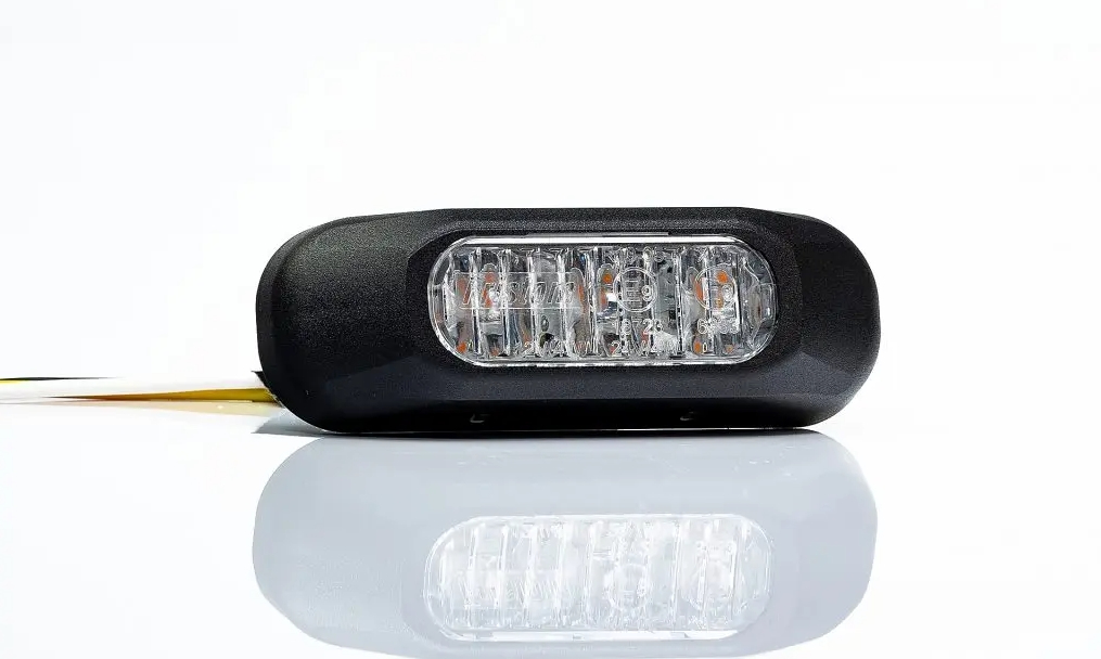 

Фонарь сигнальный LED желтый, 84,2x28,2 с проводом 0,25м\ Universal