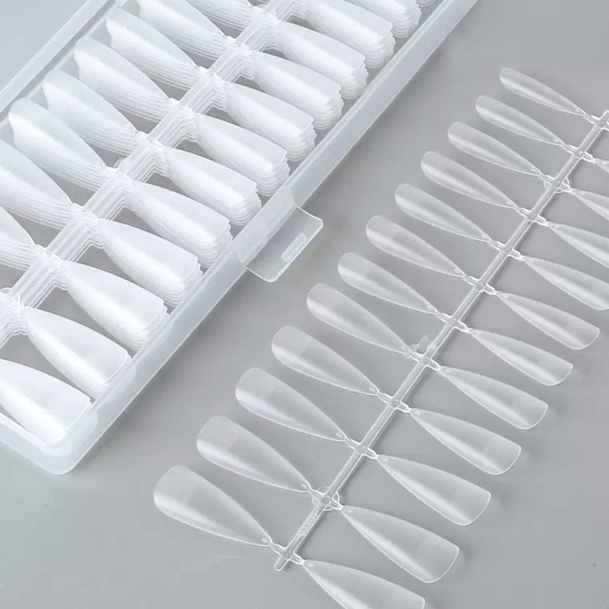 Накладные ногти Taboo форма стилет 240 штук