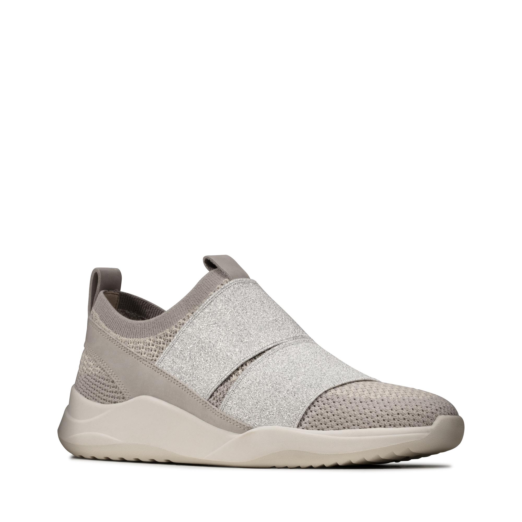 Кроссовки женские Clarks Sift Slip бежевые 39 EU