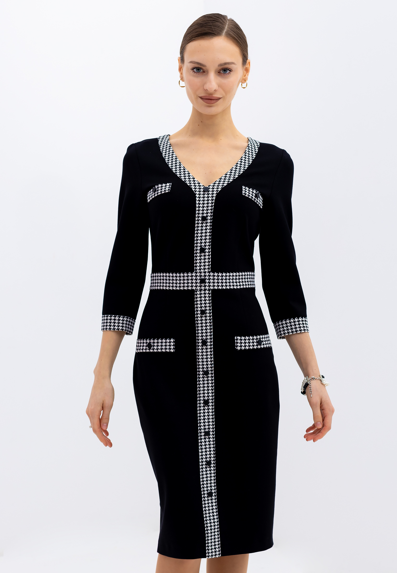 Платье женское GSFR 00504 черное 46 RU