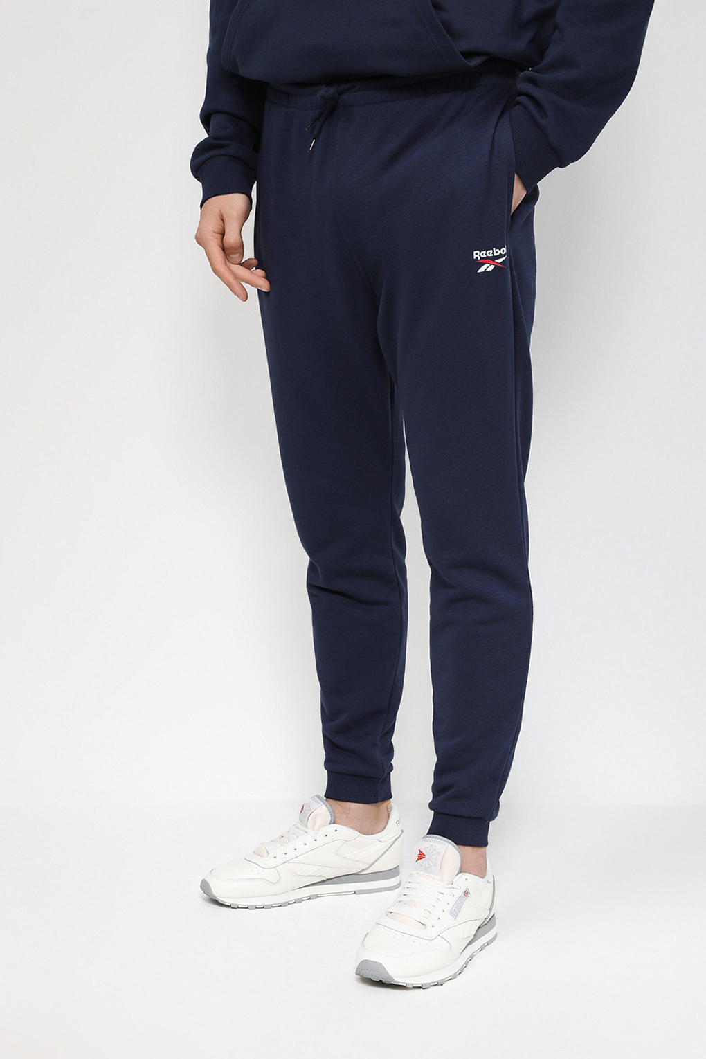 

Спортивные брюки мужские Reebok 5321939 синие S, Синий, 5321939