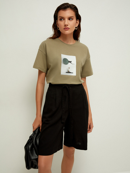 

Футболка женская ZARINA 2265538428 зеленая XS, 2265538428