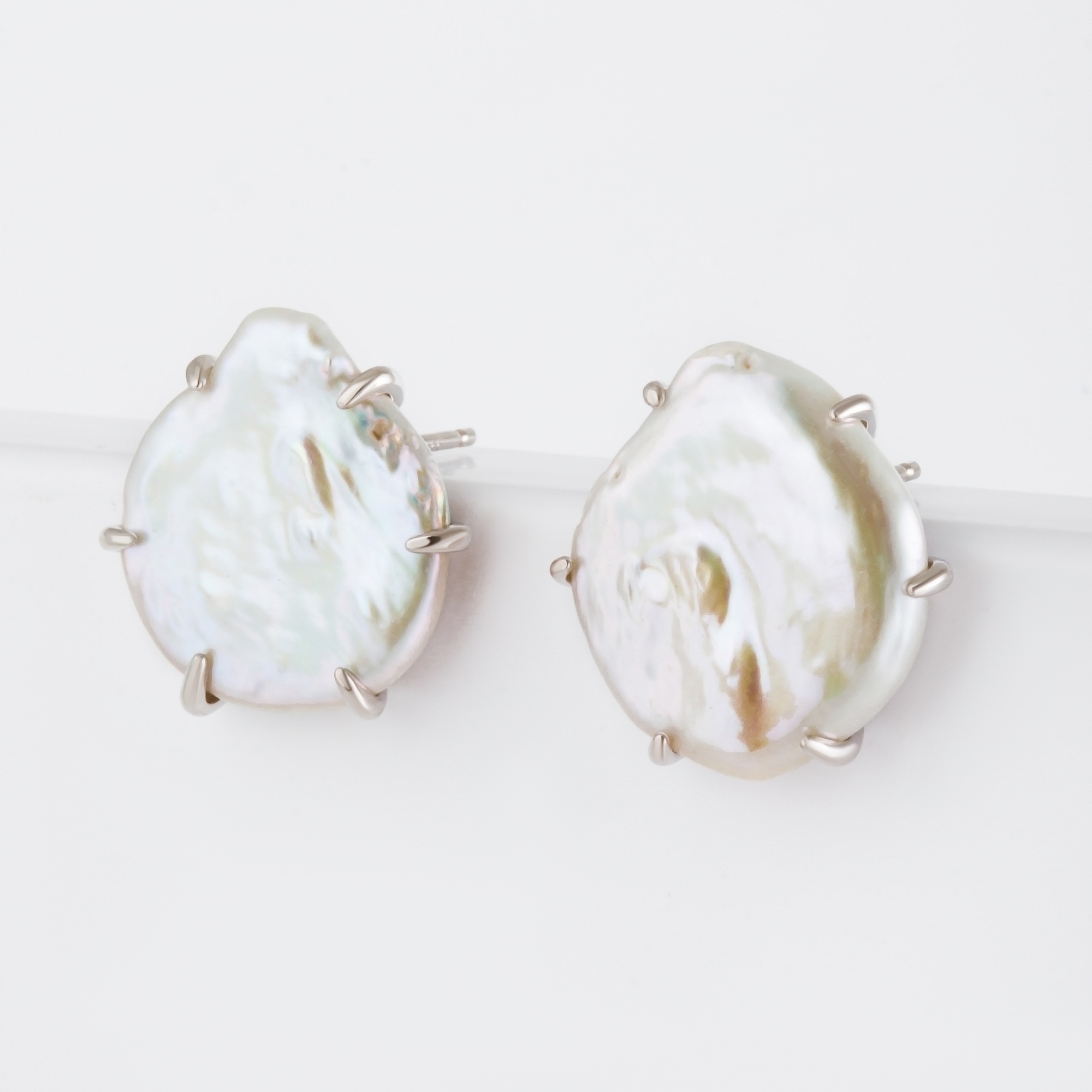 

Серьги из серебра с жемчугом НАШЕ ЗОЛОТО СЫ022042960А, СЫ022042960А