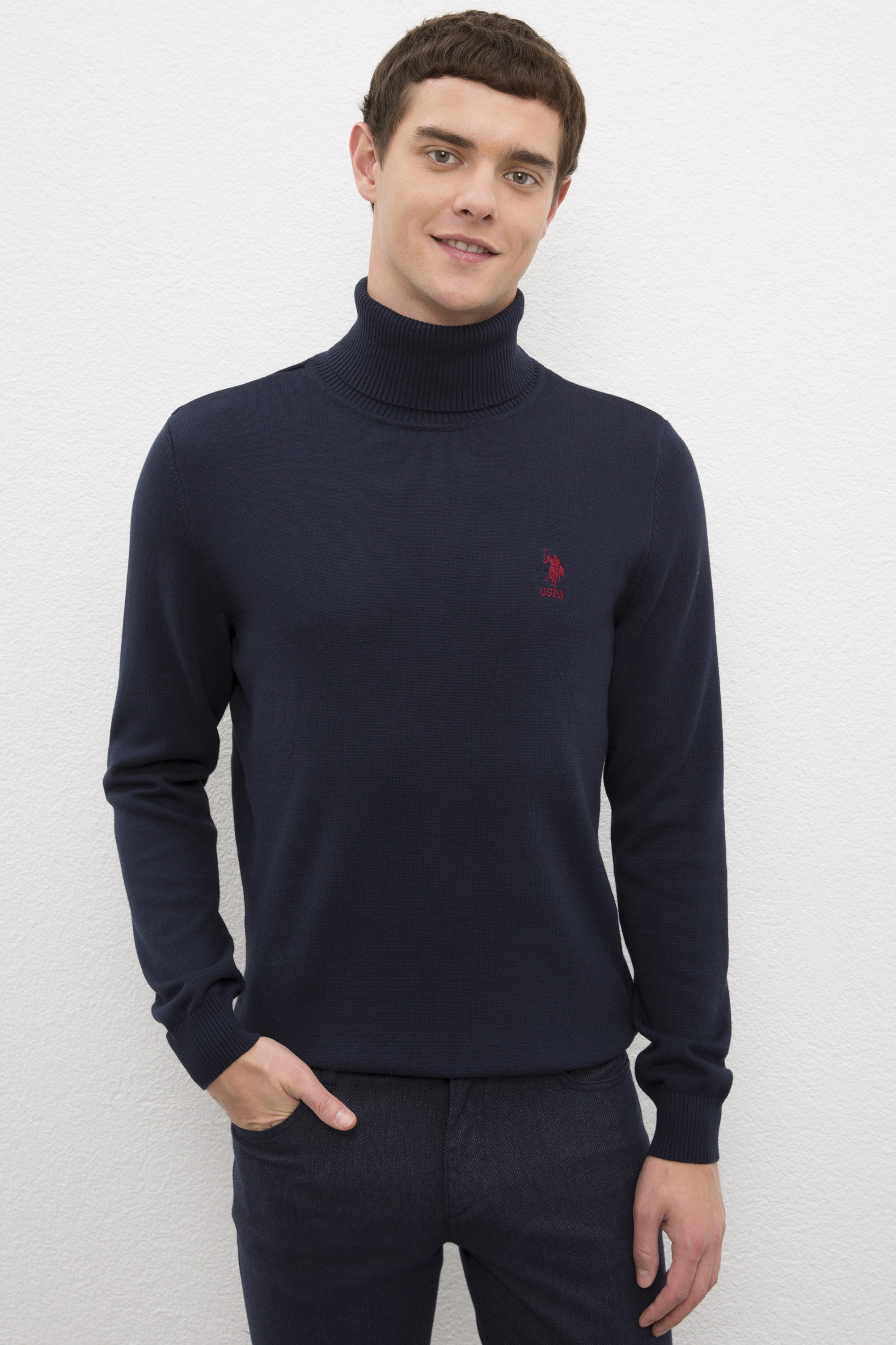 

Водолазка мужская G081SZ0TK0FORBES-SK20 U.S. POLO Assn. синяя XS, G081SZ0TK0FORBES-SK20