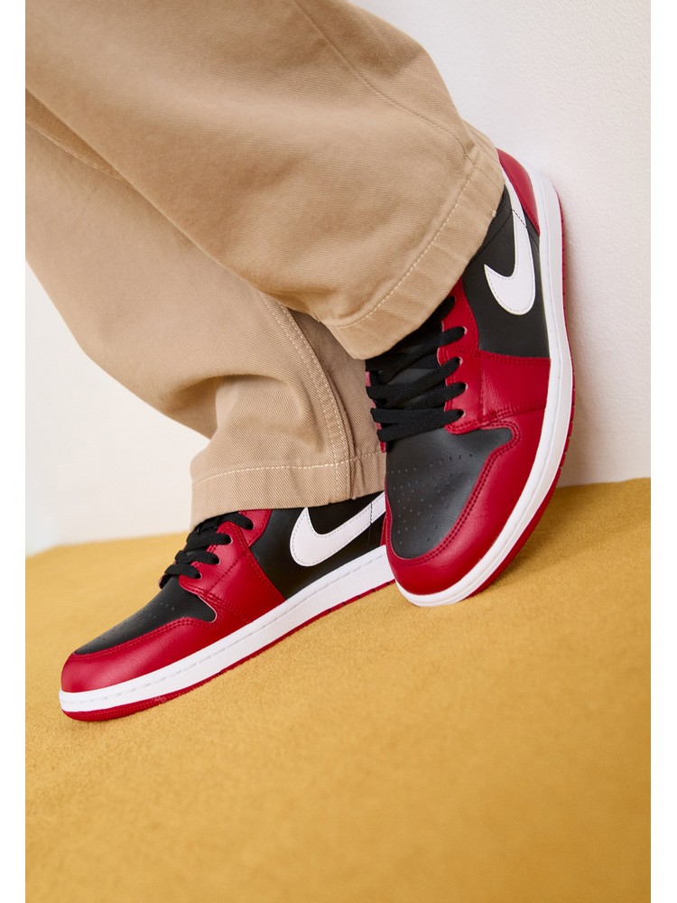 

Кроссовки мужские Jordan JOC12O01N черные 40.5 EU, Черный, JOC12O01N