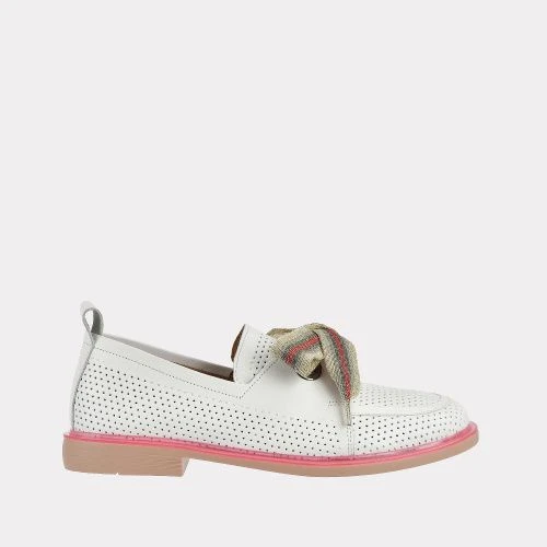 

Лоферы женские Versiya shop G034 501 белые 37 RU, G034 501