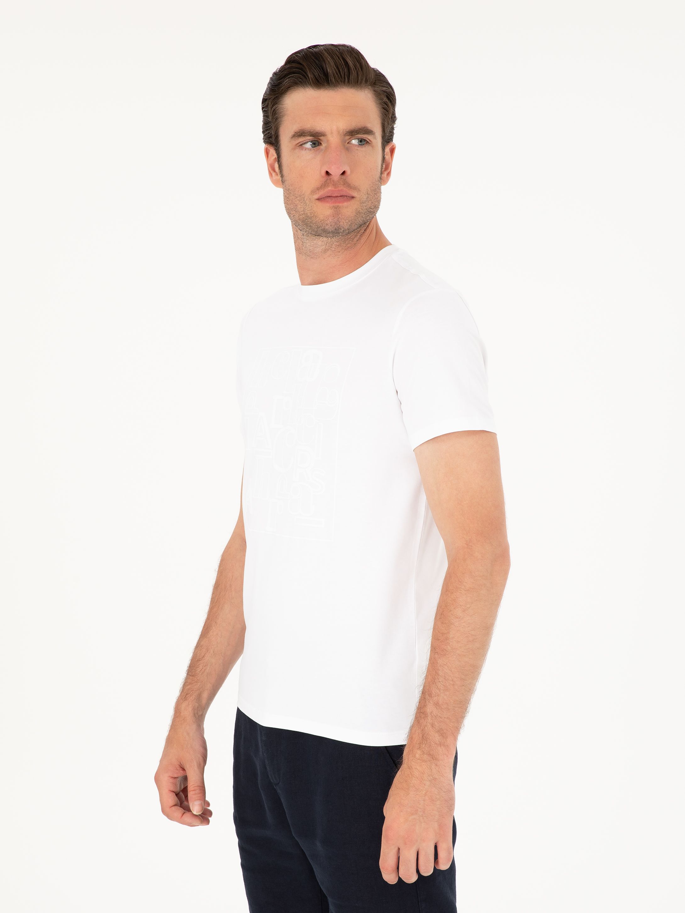

Футболка мужская Cacharel G051SZ0110LESS белая S, Белый, G051SZ0110LESS