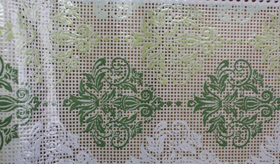 

Клеенка виниловая LACE 1,32х22м 111Dx