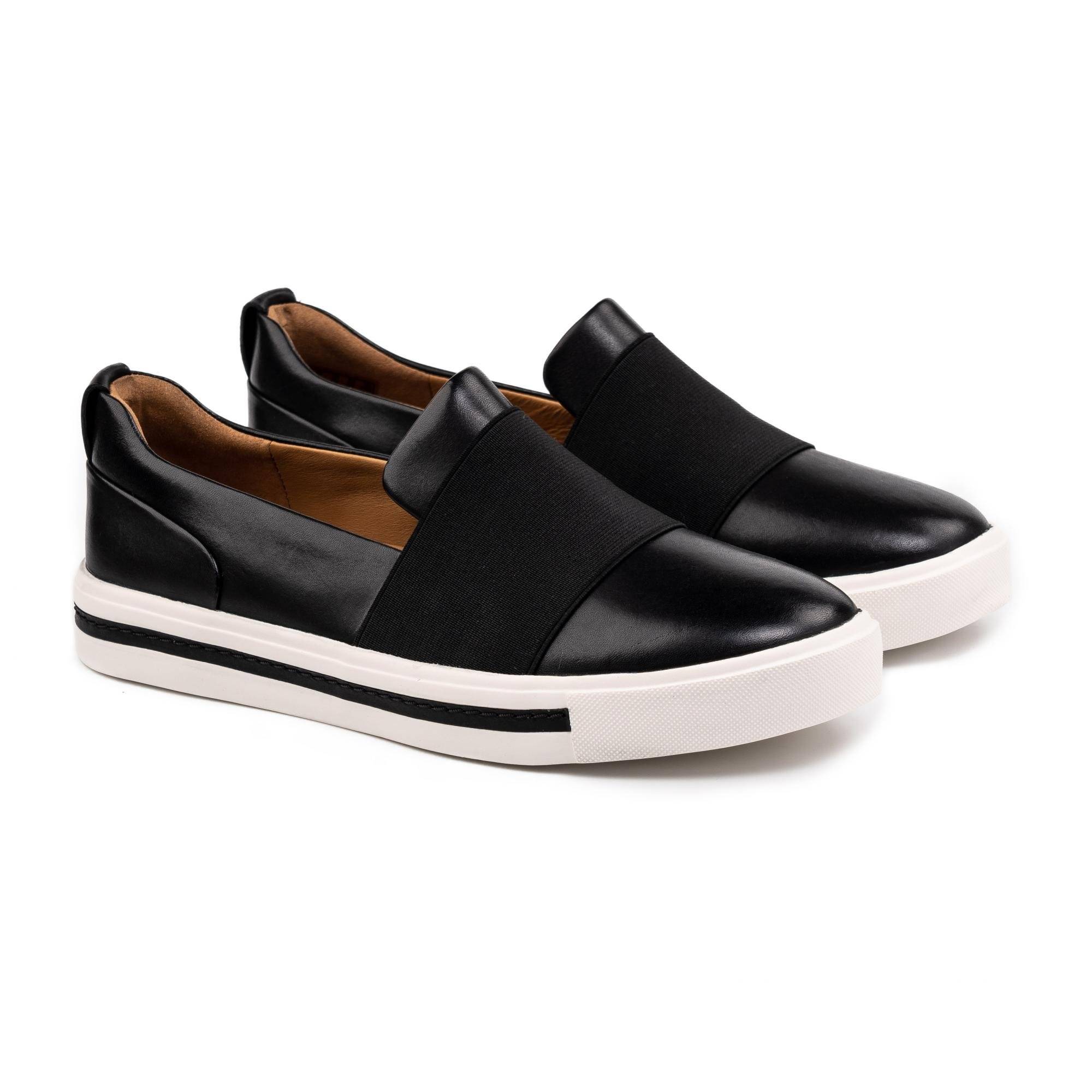 

Слипоны женские Clarks Un Maui Step 26142512 черные 37 EU, Un Maui Step 26142512