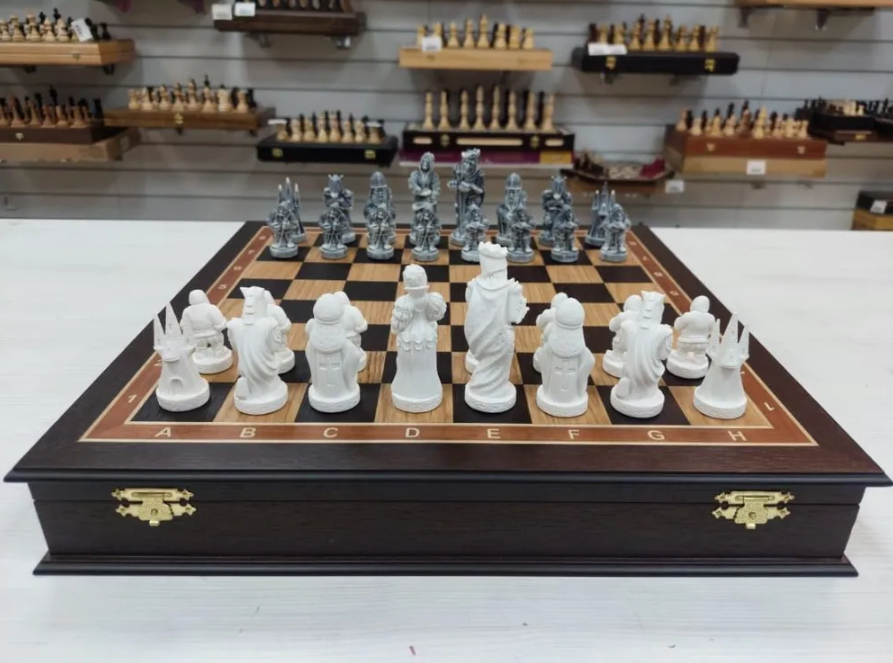 Шахматы Lavochkashop в ларце подарочные средневековье темные современные шахматы взгляд изнутри 2019 год