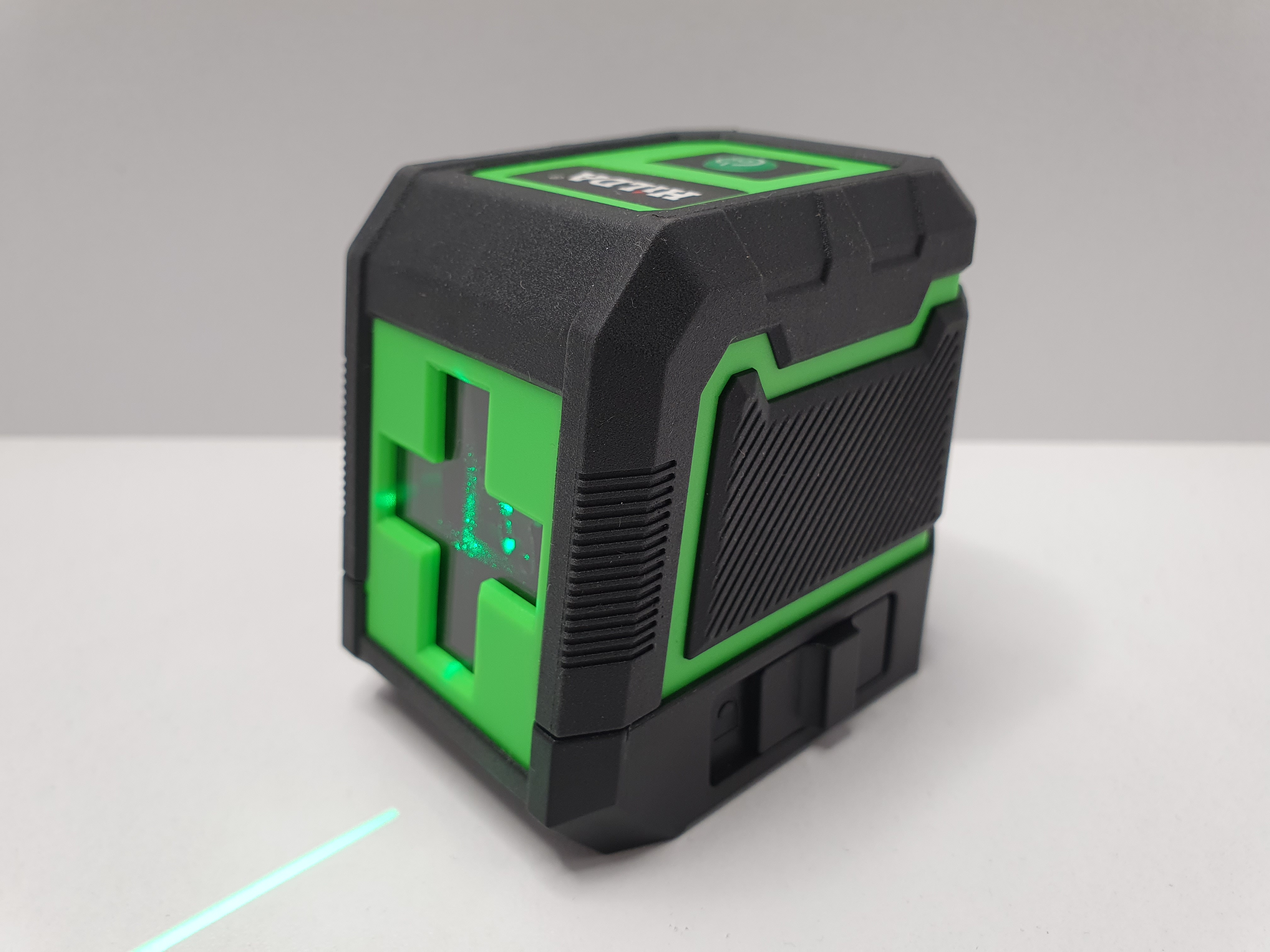 

Лазерный уровень/нивелир HiLDA 2D mini Две линии зеленый луч, mini