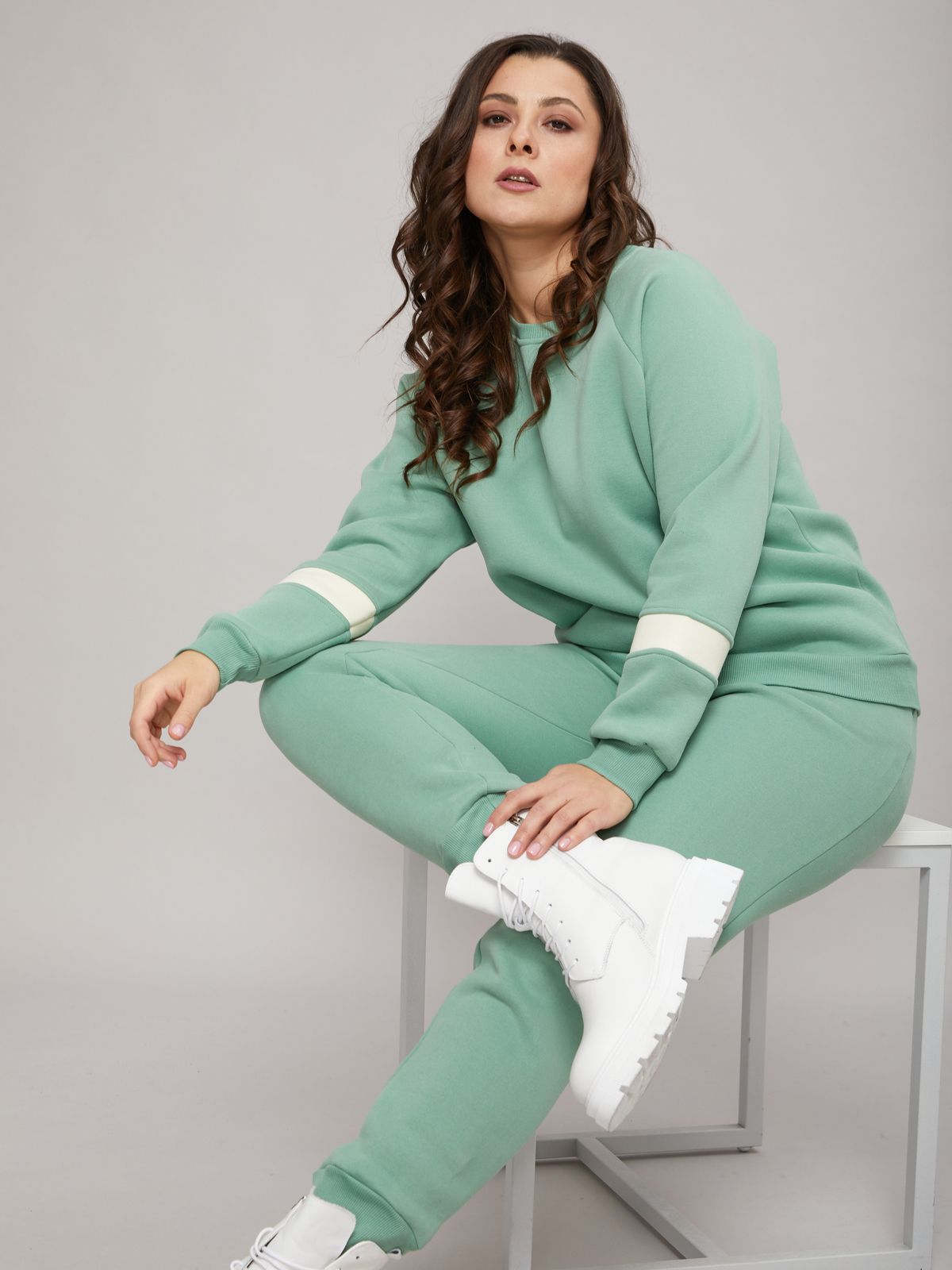 

Костюм женский Алтекс KBOFN-042 зеленый 50 RU, KBOFN-042