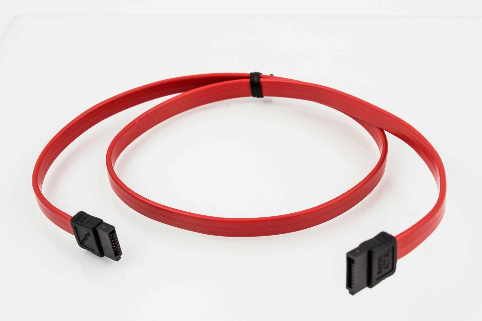 

Кабель для компьютера SATA 3.0 красный