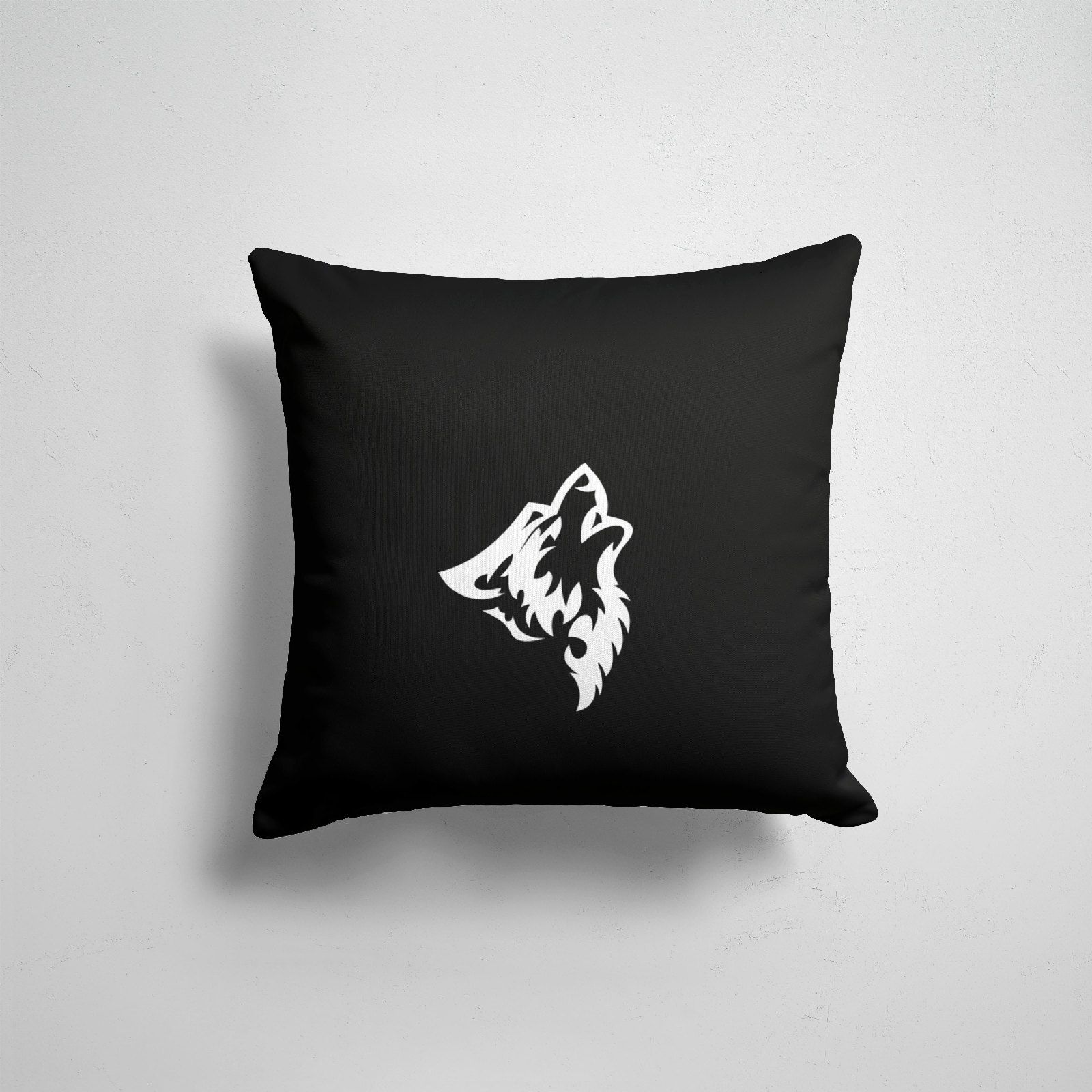 

Подушка декоративная 45х45см Звери Волки Animal Wolf Black, Разноцветный