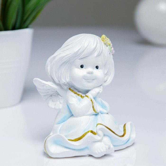 Фигура декоративная Ангел с двумя цветочками в волосах