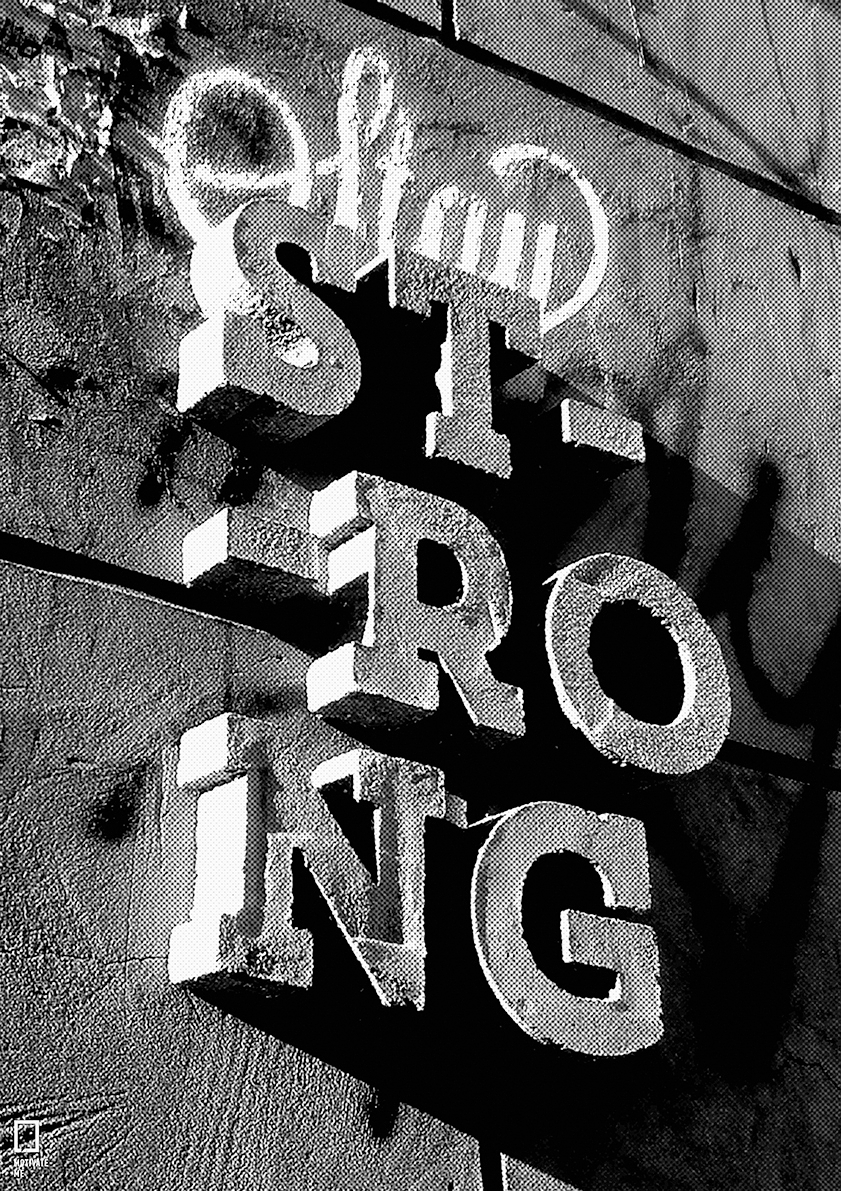 

Большой мотивационный постер на стену Stay Strong BW 50х70 см без рамы, MMSTRONGBW