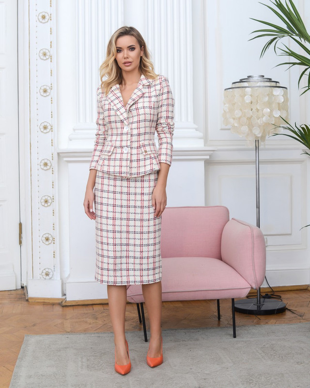 

Костюм женский BEZKO БП 3238 бежевый 50 RU, БП 3238