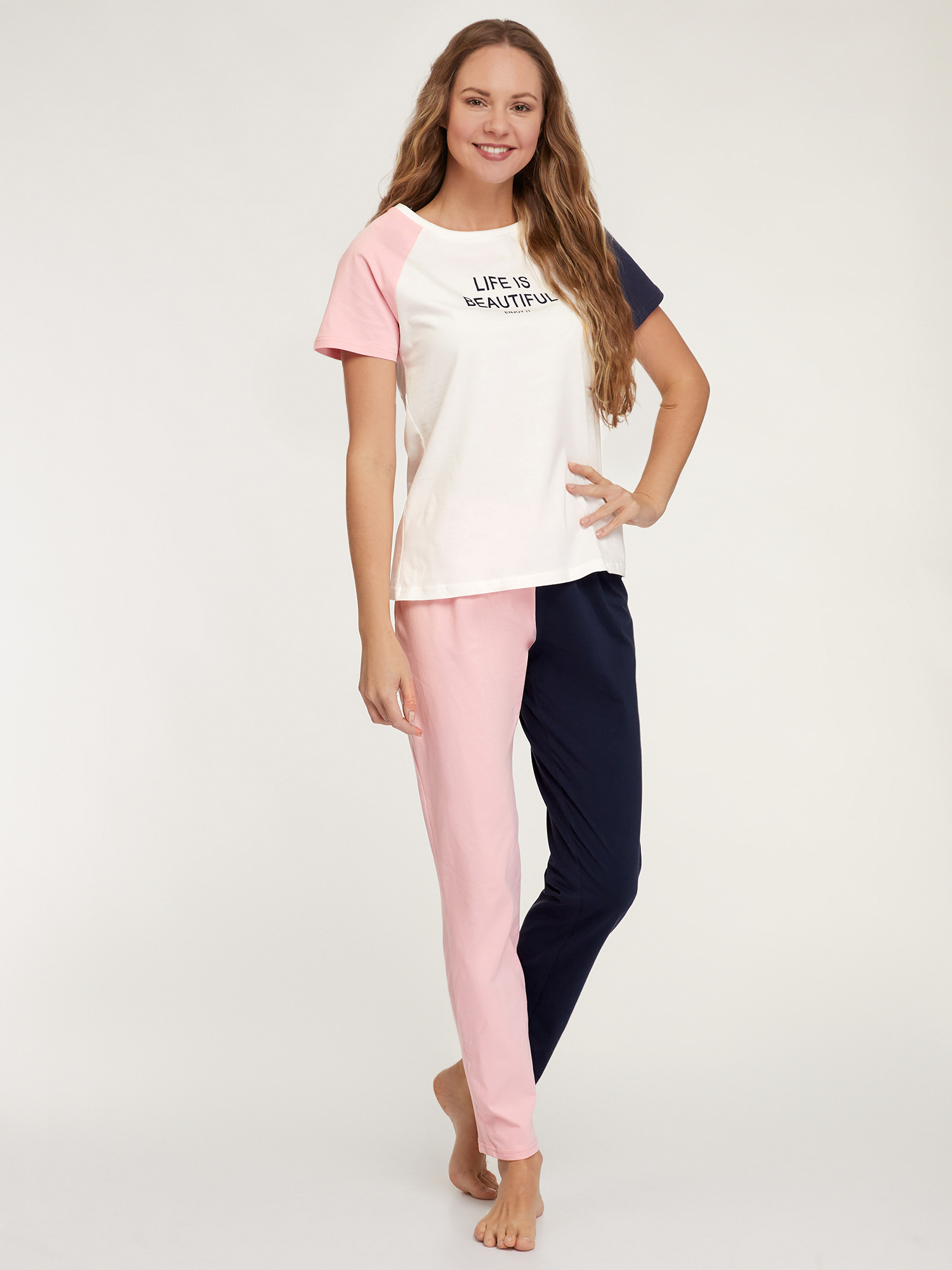 

Пижама женская oodji 56002200-10 белая 2XL, 56002200-10