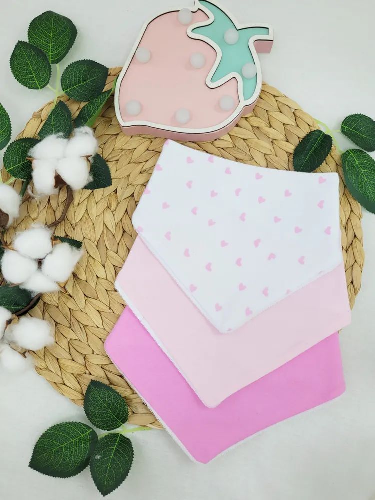 Нагрудники непромокаемые Св.розовый,розовый,серд. на розовом 3шт