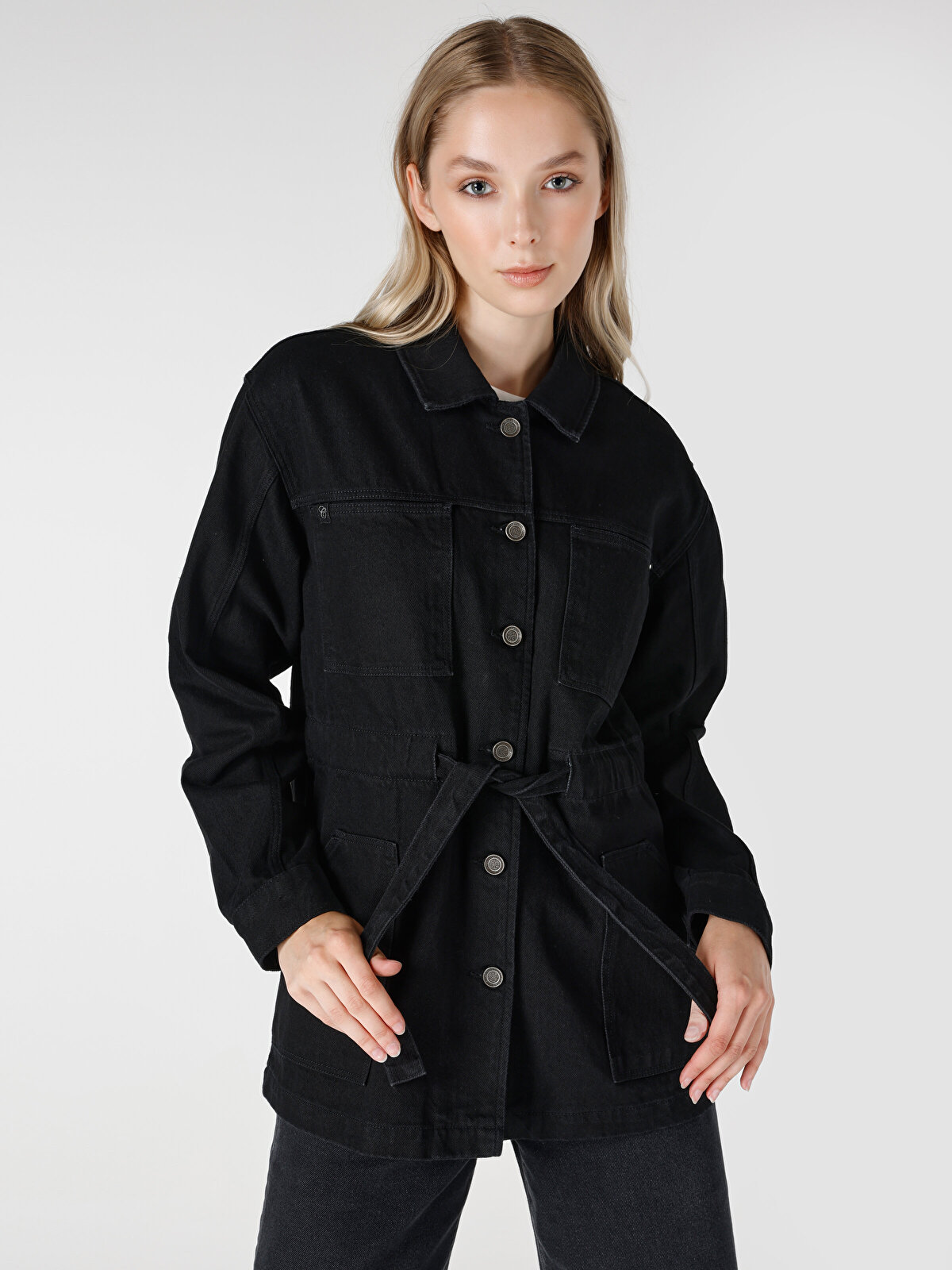 Джинсовая куртка женская COLIN'S CL1065546 черная XS