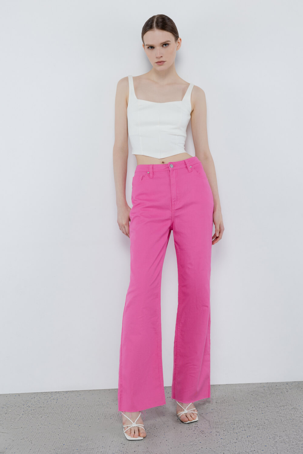 

Джинсы женские Incity 1.1.1.23.01.08.00814 розовые 26W/32L, Розовый, 1.1.1.23.01.08.00814