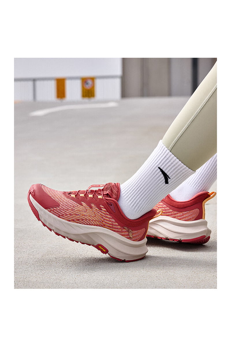 

Спортивные кроссовки женские Anta Running Shoes HENGDUAN красные 8.5 US, Красный, Running Shoes HENGDUAN