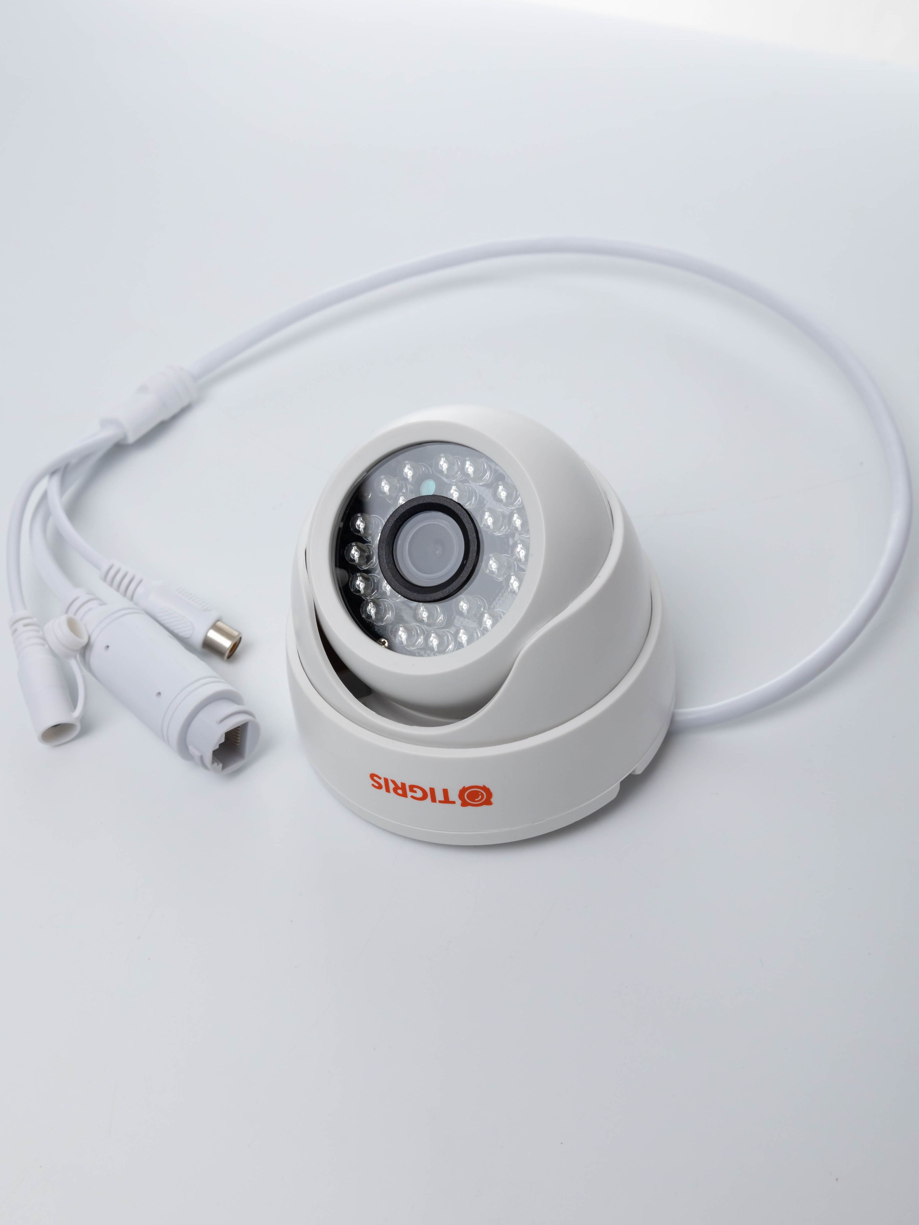 Камера видеонаблюдения TIGRIS TGB-IPD04P 4Мп с питанием по PoE, купольная, внутренняя