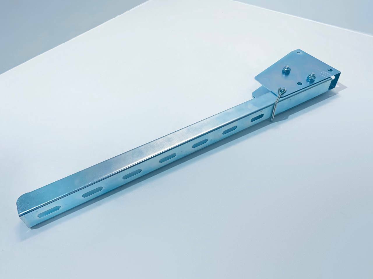 Кронштейн боковой защиты, ТехноАгрегат, 440мм (фиксация пружинной защёлкой)