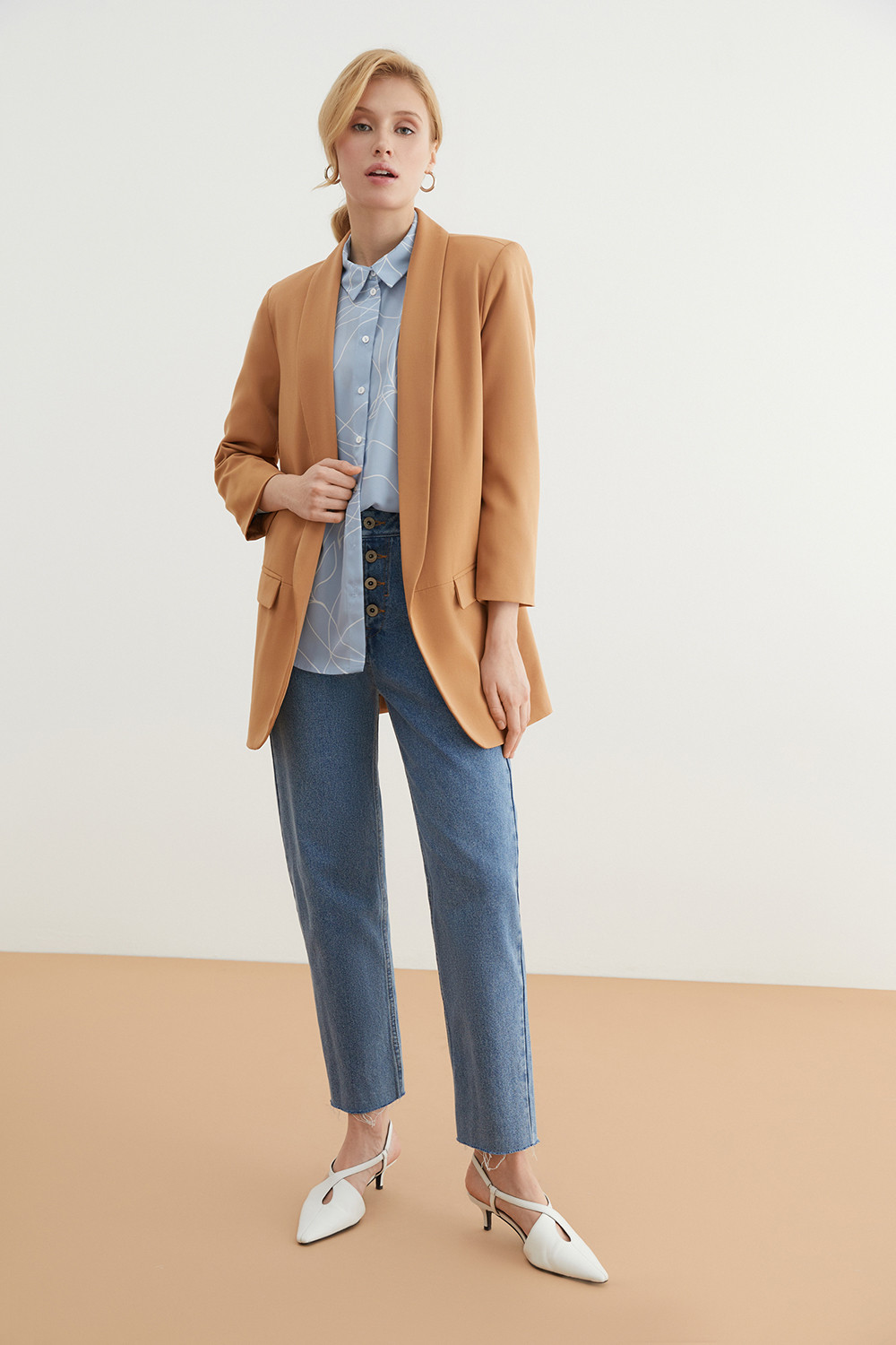 

Пиджак женский Concept Club 10200130281 бежевый S, 10200130281