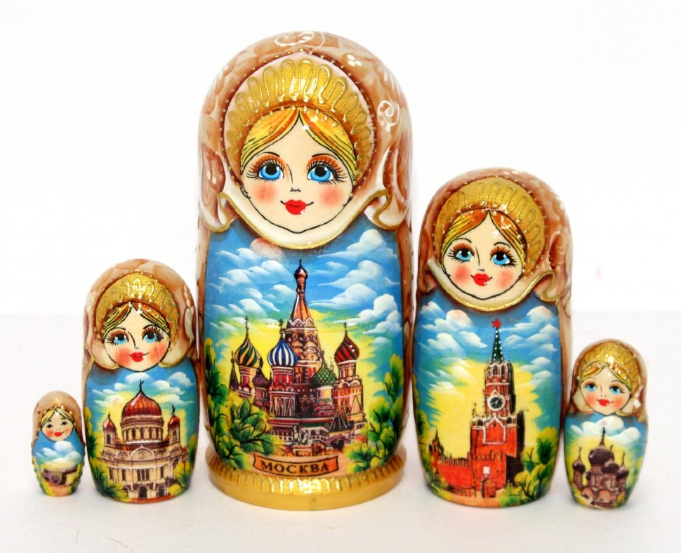 

Матрёшка Москва (5 мест, 17 см)