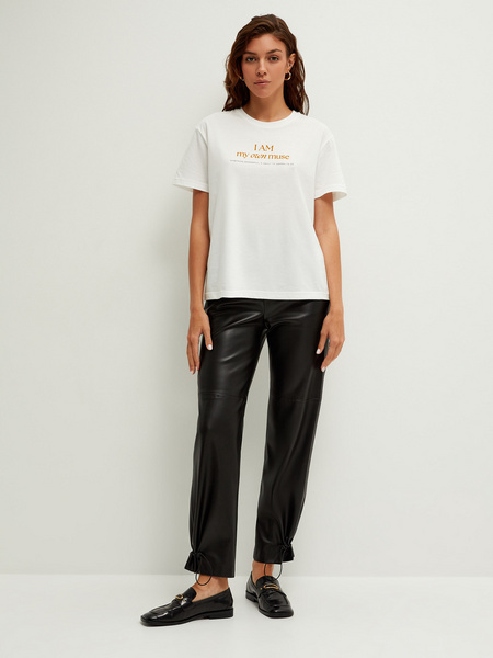 

Футболка женская ZARINA 2369513414 белая XS, 2369513414
