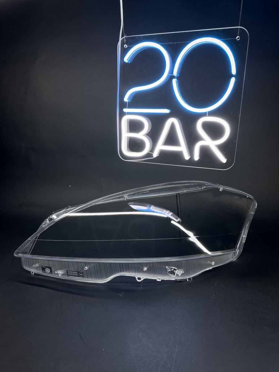 

Стекло фары S-class W221 рестайлинг 2009-2013 правое