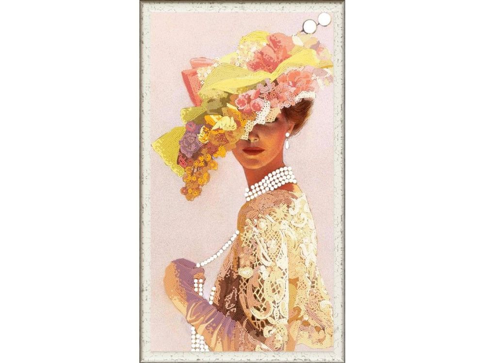 

Рисунок на ткани Дама с бусами