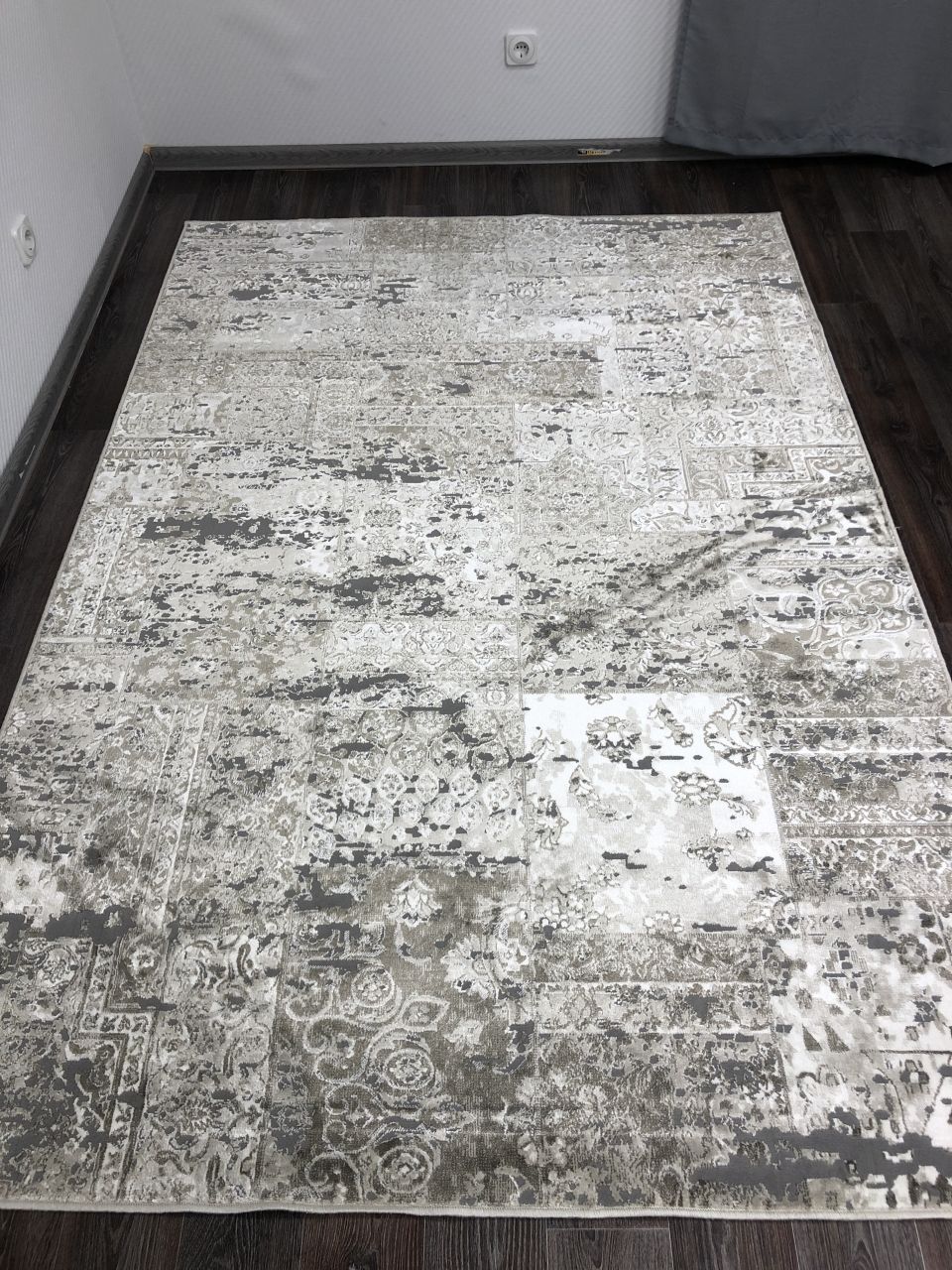 

Ковер Euphoria 13119 CREAM-SILVER-VISON V