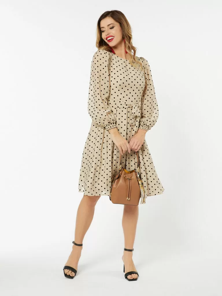 

Платье женское TOM KERLI TKW210VIP бежевое 42RU, TKW210VIP