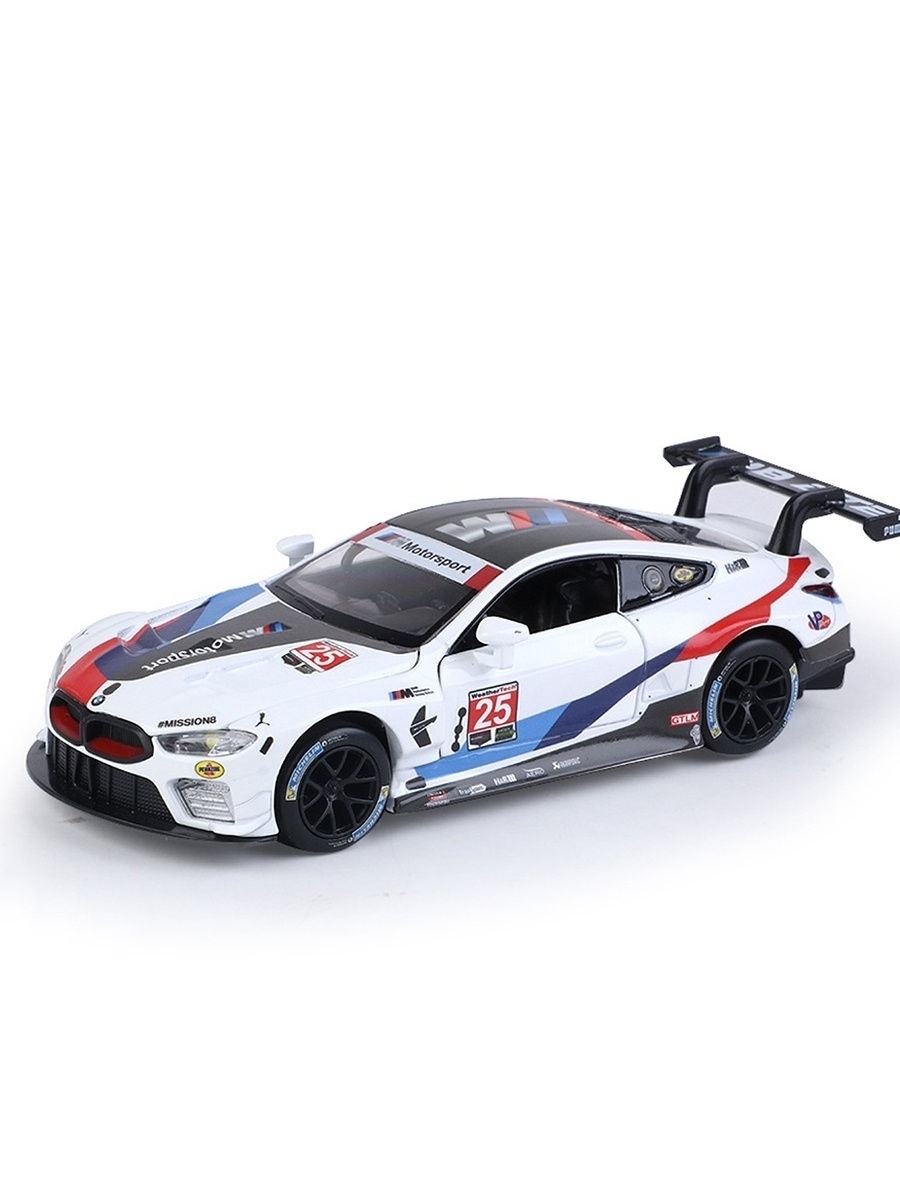 

Масштабная модель автомобиля BMW M8 GTE в масштабе 1/32 white